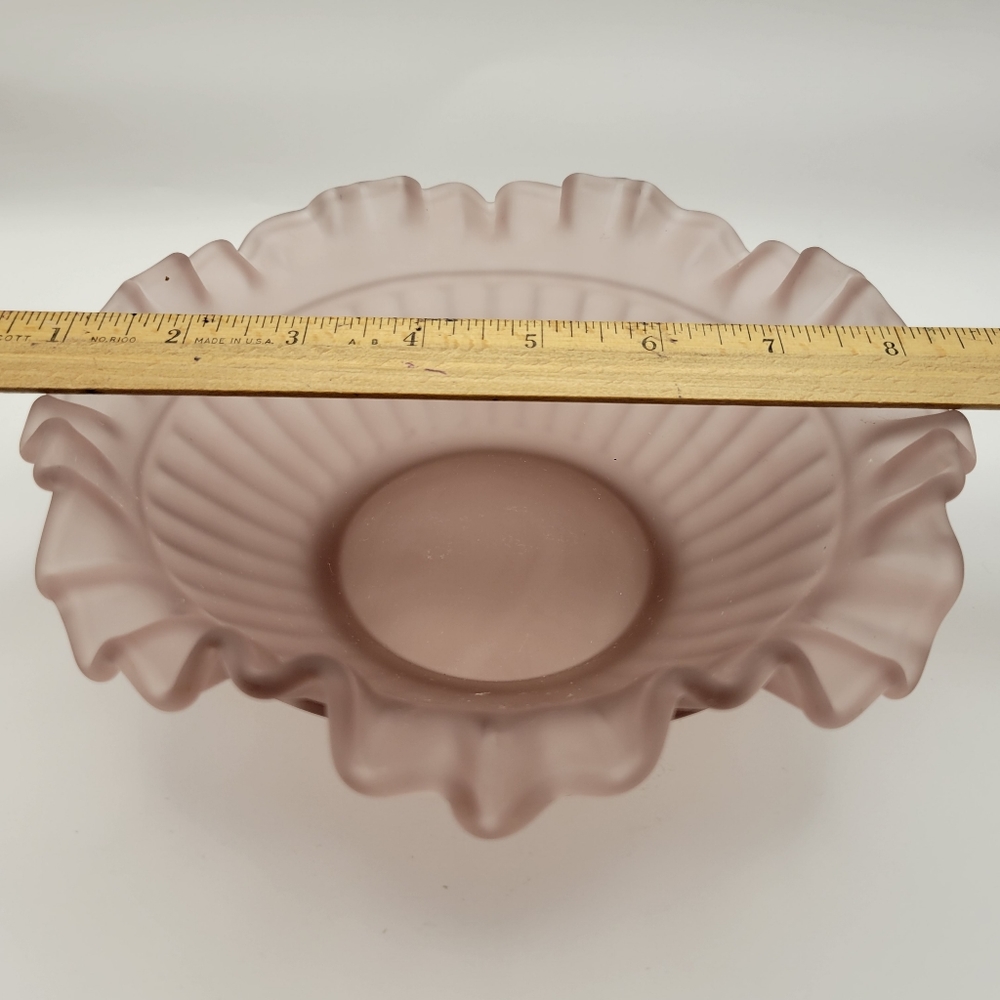 Vintage Amethyst Purple Satin Frosted Glass Bowl Candy Dish Ruffled Edges. - Picture 9 of 10